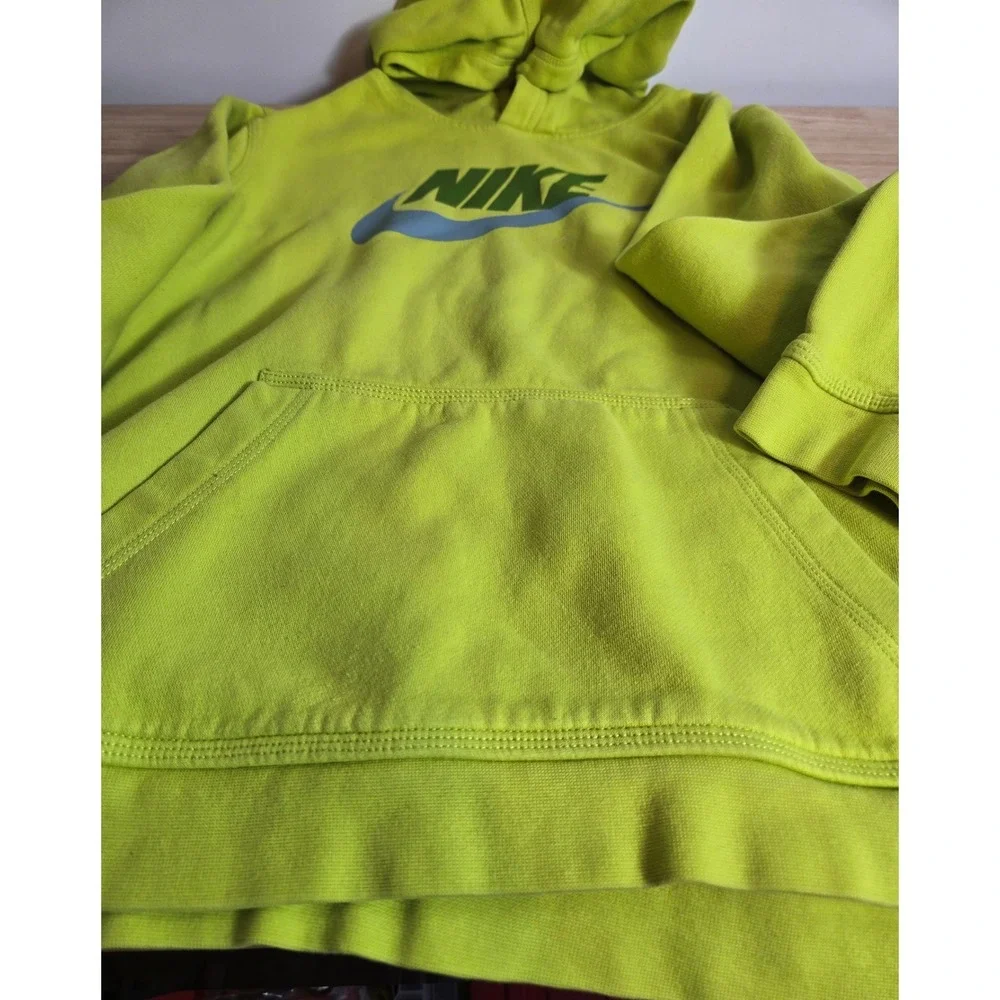 Nike Kids XL Pullover Hoodie Lime Green Neon Yellow Swoosh Logo Fleece Hoodie